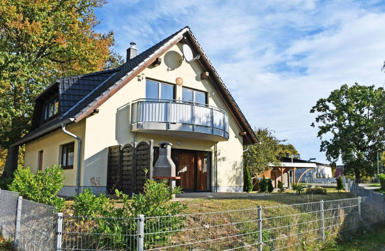 Schoenes Ferienhaus Mit Kamin Und Sauna Im Ostseebad Sellin エクステリア 写真