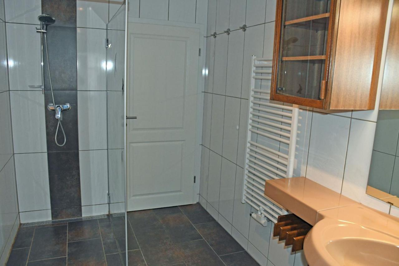 Schoenes Ferienhaus Mit Kamin Und Sauna Im Ostseebad Sellin エクステリア 写真