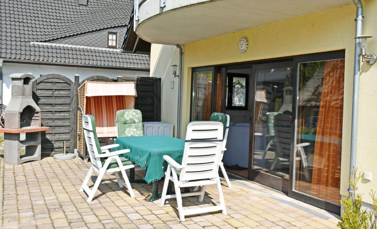 Schoenes Ferienhaus Mit Kamin Und Sauna Im Ostseebad Sellin エクステリア 写真